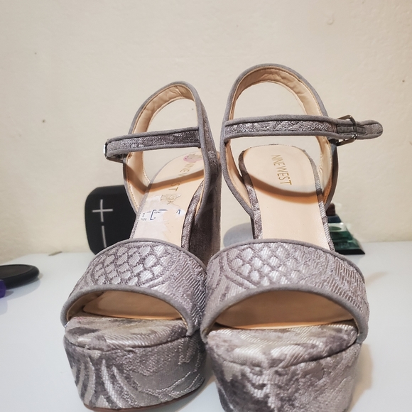 Nine west heels - Picture 3 of 6